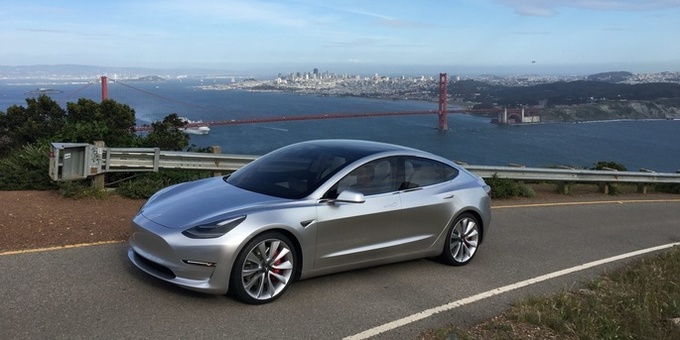 Tesla починає виробництво найбільш масової і бюджетної Model 3 на 2 тижні раніше