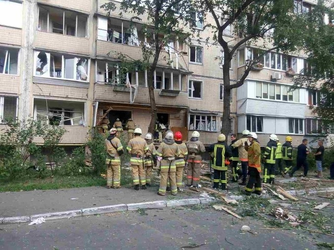 В результаті вибуху у київській багатоповерхівці загинула жінка