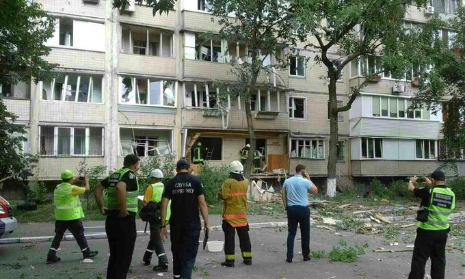 В результаті вибуху у київській багатоповерхівці загинула жінка