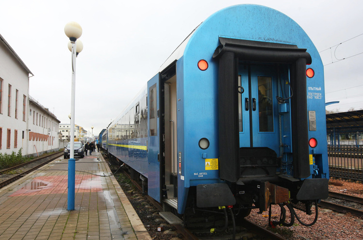 Європейці завітали на оглядини нового вагону, який запустять по маршруту «Київ-Відень»