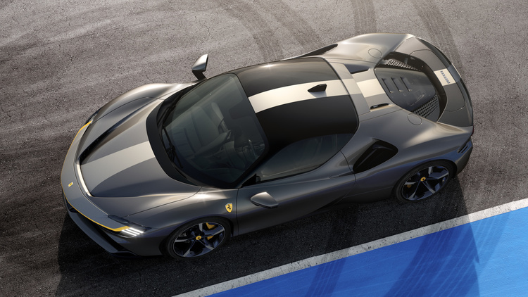 Презентация Ferrari SF90 Stradale: четыре мотора, передний привод и 1000 сил