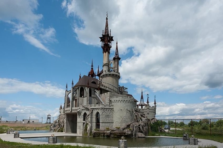 Самые необычные здания Украины