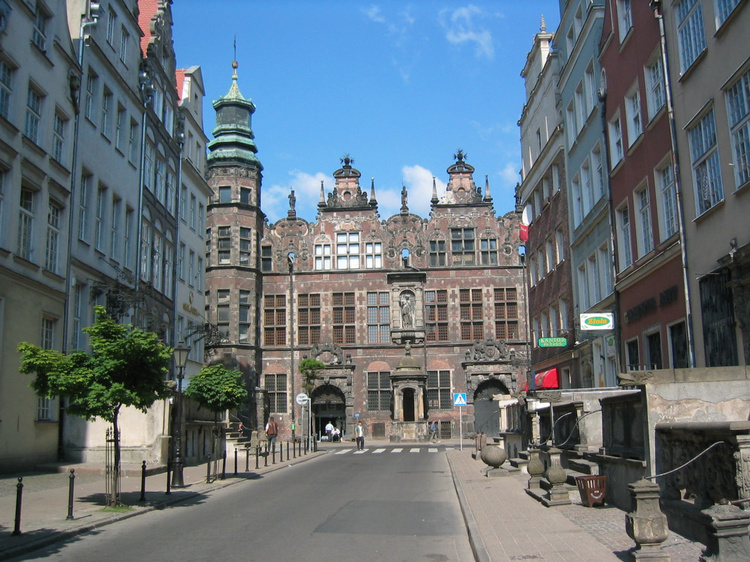 Янтарное ожерелье Польши: почему стоит посетить романтичный Гданьск