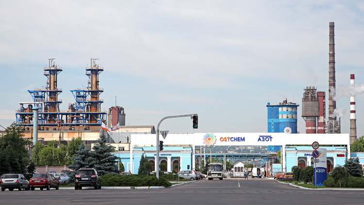 Химическая реакция: почему химпром увяз в кризисе и при чем здесь российский бизнес