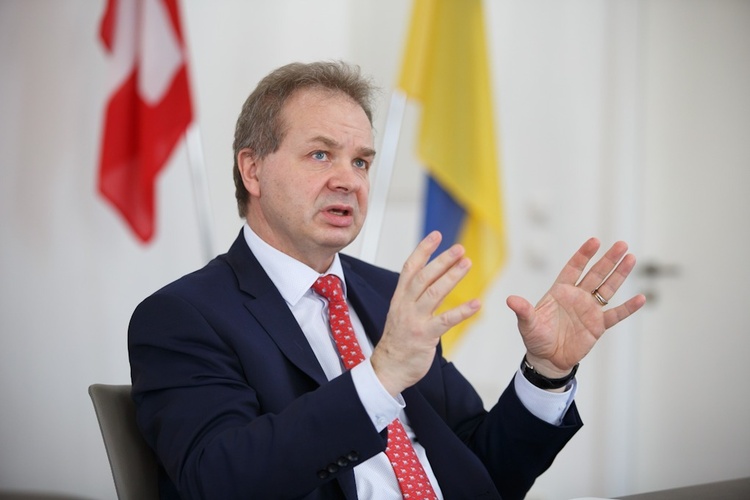 Посол Швейцарської Конфедерації: «Україну сприймають як поєднання трьох понять: корупція, Чорнобиль, конфлікт»