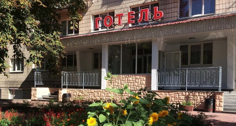 «Козацькі» забави: як ФДМУ та Міноборони змагаються за готелі