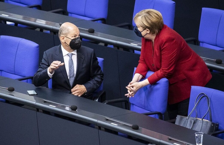 «Светофор» vs «Ямайка»: кто и как будет управлять Германией после Меркель