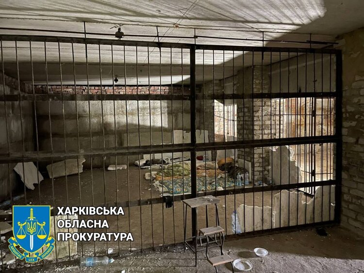 Росіяни облаштували катівні у підвалах на Харківщині, де знущалися з цивільних