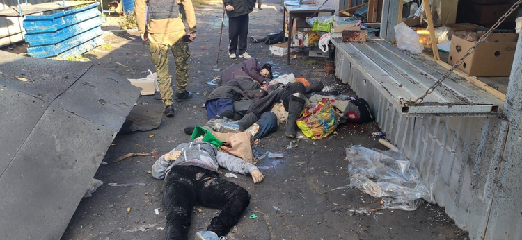 Рашисти вдарили по центральному ринку Авдіївки, щонайменше 7 людей загинули
