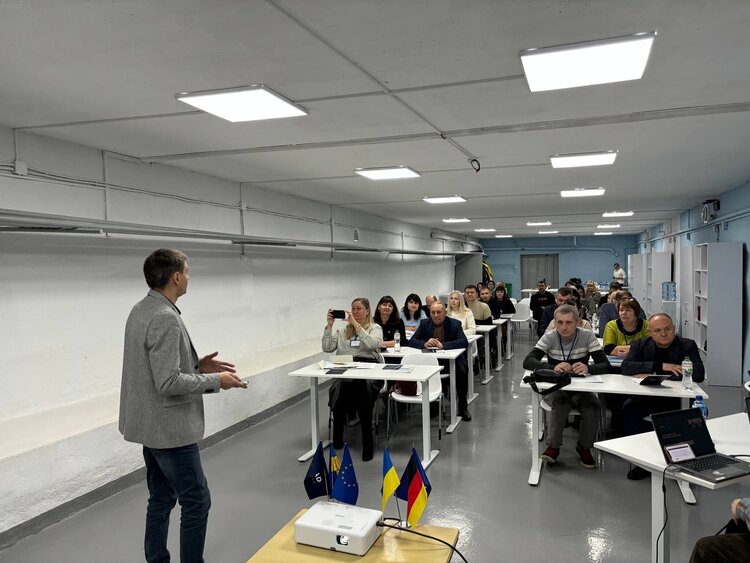 ������� ������� �� �������� U-LEAD ����������� ������� ���������