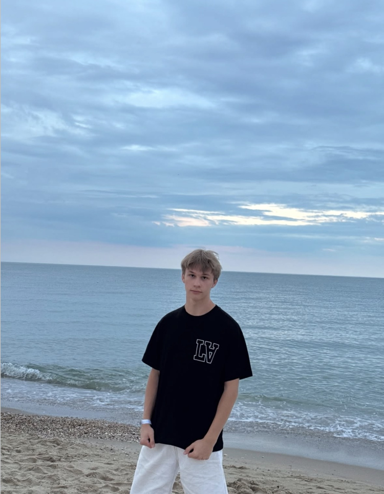 200 000 ��� ���������� ��� ������: Lytvyn Foundation �������� ����� ���� ����� ������ MindCraft