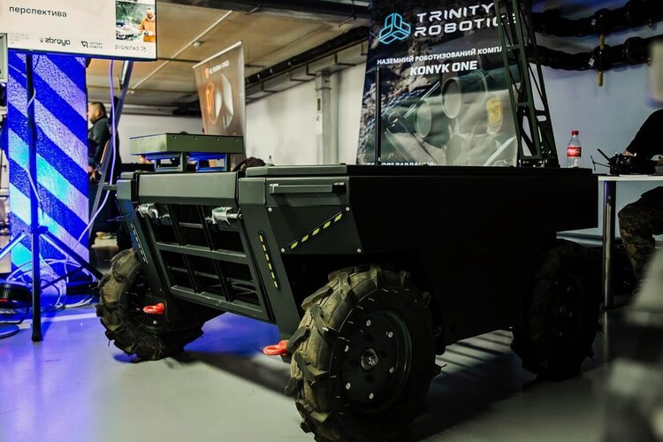 ����� ������ ������: �� Trinity Robotics ������� ���� �� $200 000 ������� ���������� �� ������ ��������� 2200 ��� �� ��