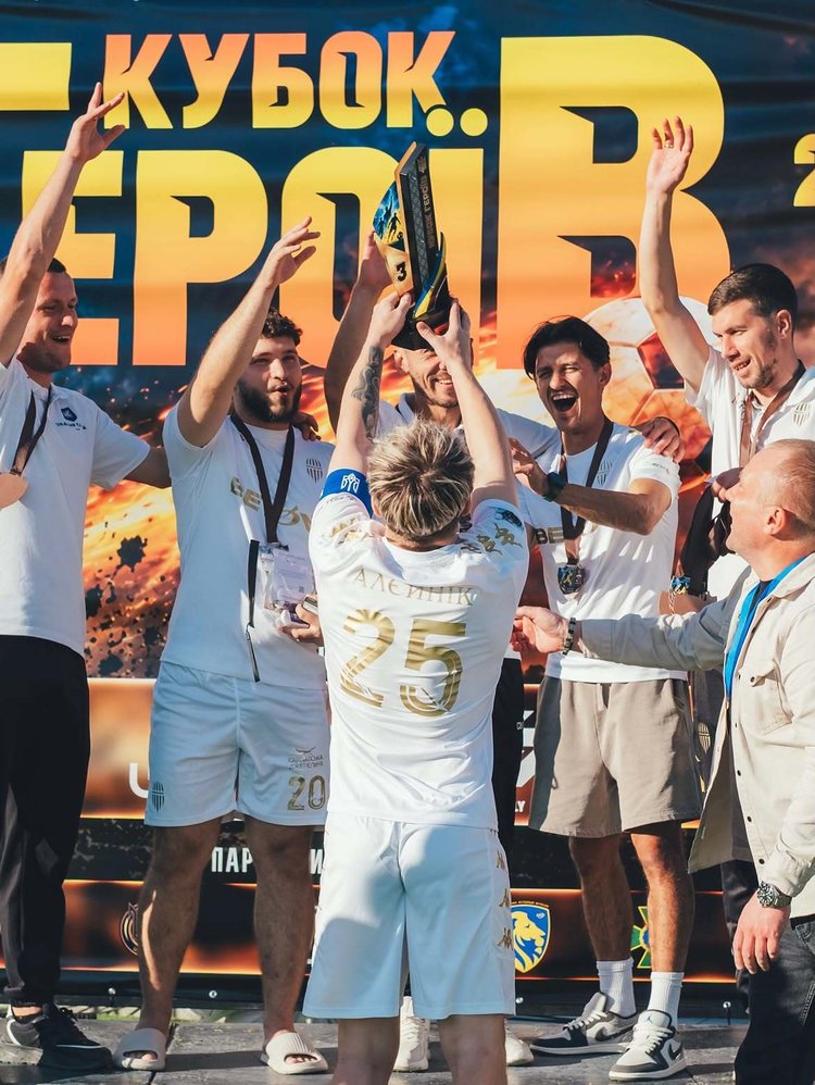 Hryhoriy Kozlovskyy�s Initiative: 600,000 hryvnias were raised for Ukrainian defenders at the �Heroes� Cup� tournament